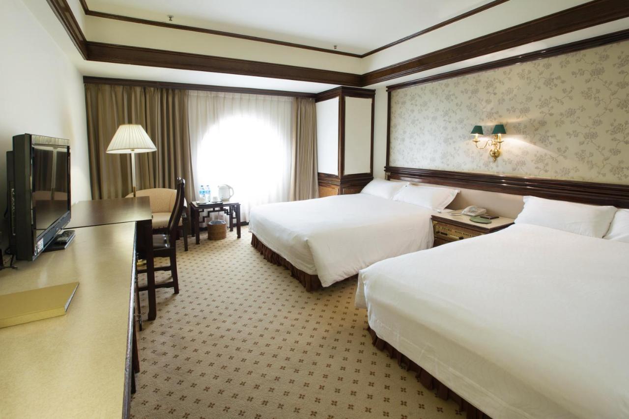 โฮเต็ล คิงส์ทาวน์ Hotel เกาสง ภายนอก รูปภาพ