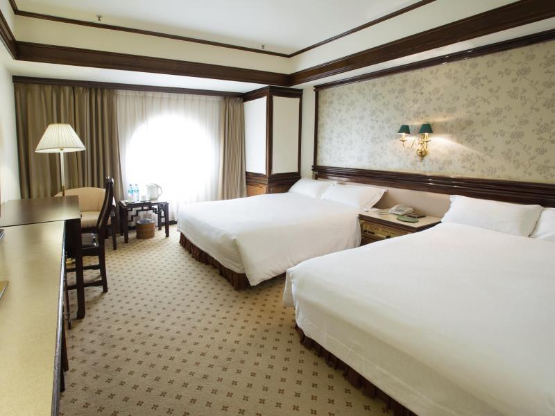 โฮเต็ล คิงส์ทาวน์ Hotel เกาสง ภายนอก รูปภาพ