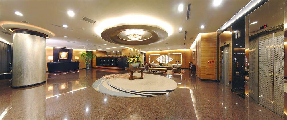 โฮเต็ล คิงส์ทาวน์ Hotel เกาสง ภายนอก รูปภาพ